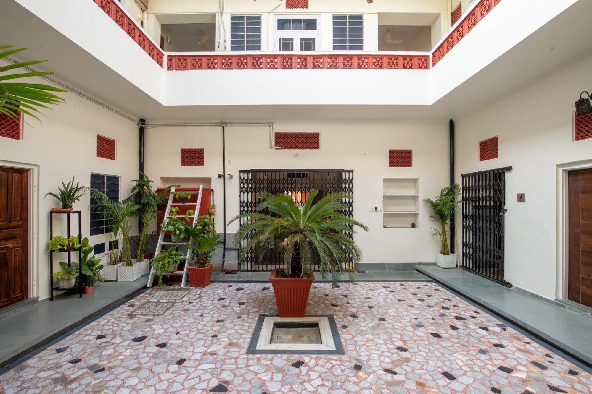 Heart Of The City Homestay By Rashmi Jaipur Bagian luar foto