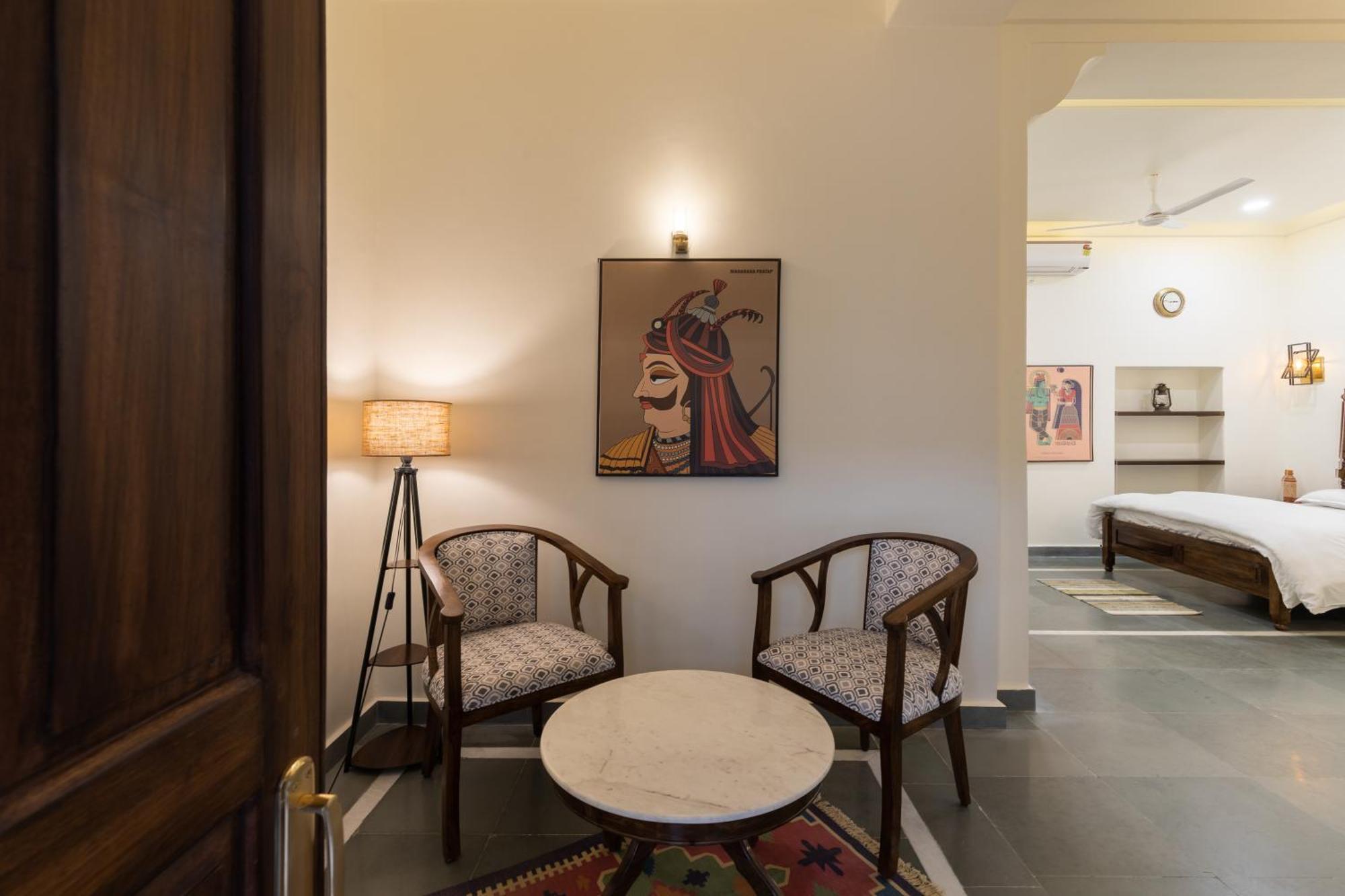 Heart Of The City Homestay By Rashmi Jaipur Bagian luar foto