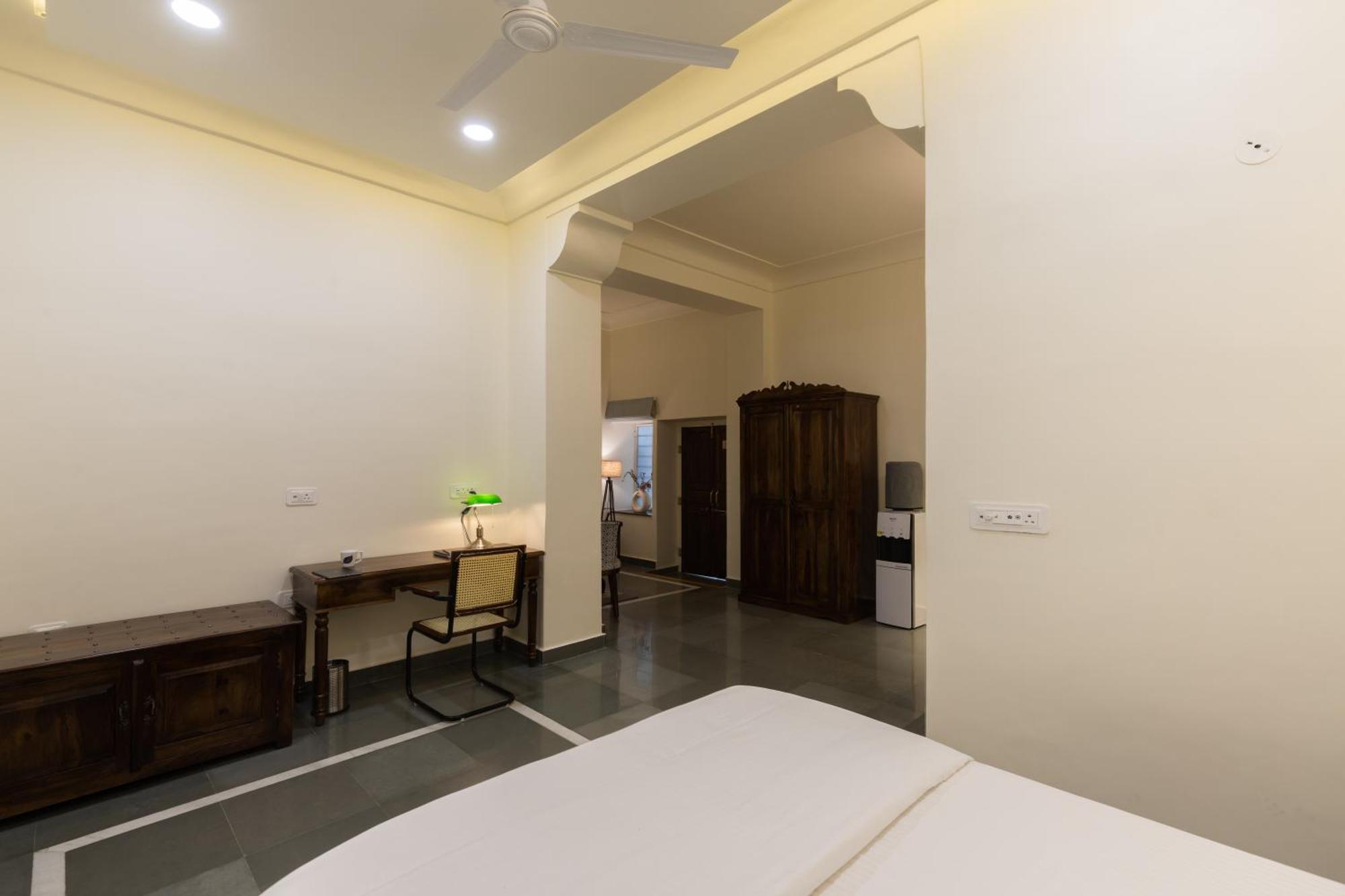 Heart Of The City Homestay By Rashmi Jaipur Bagian luar foto
